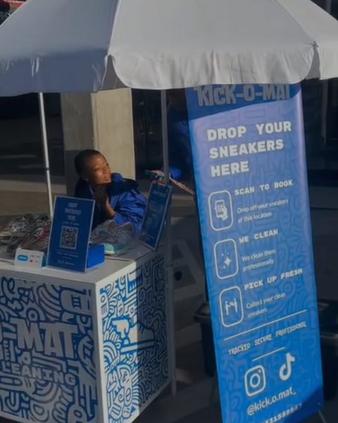 Kick-O-Mat drop-off cart in action